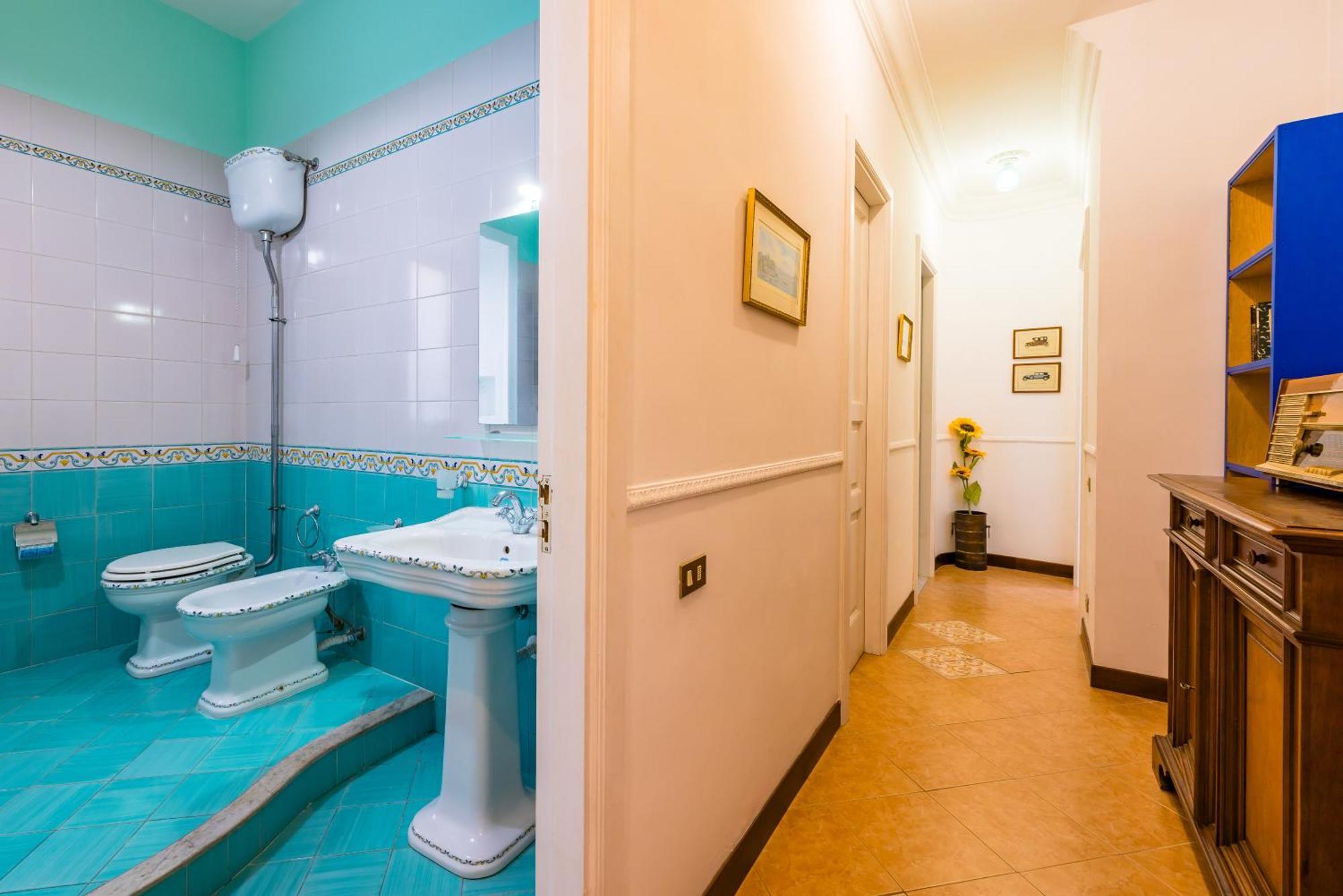 Apartment La Casa Di Famiglia By Napoliapartments Naples