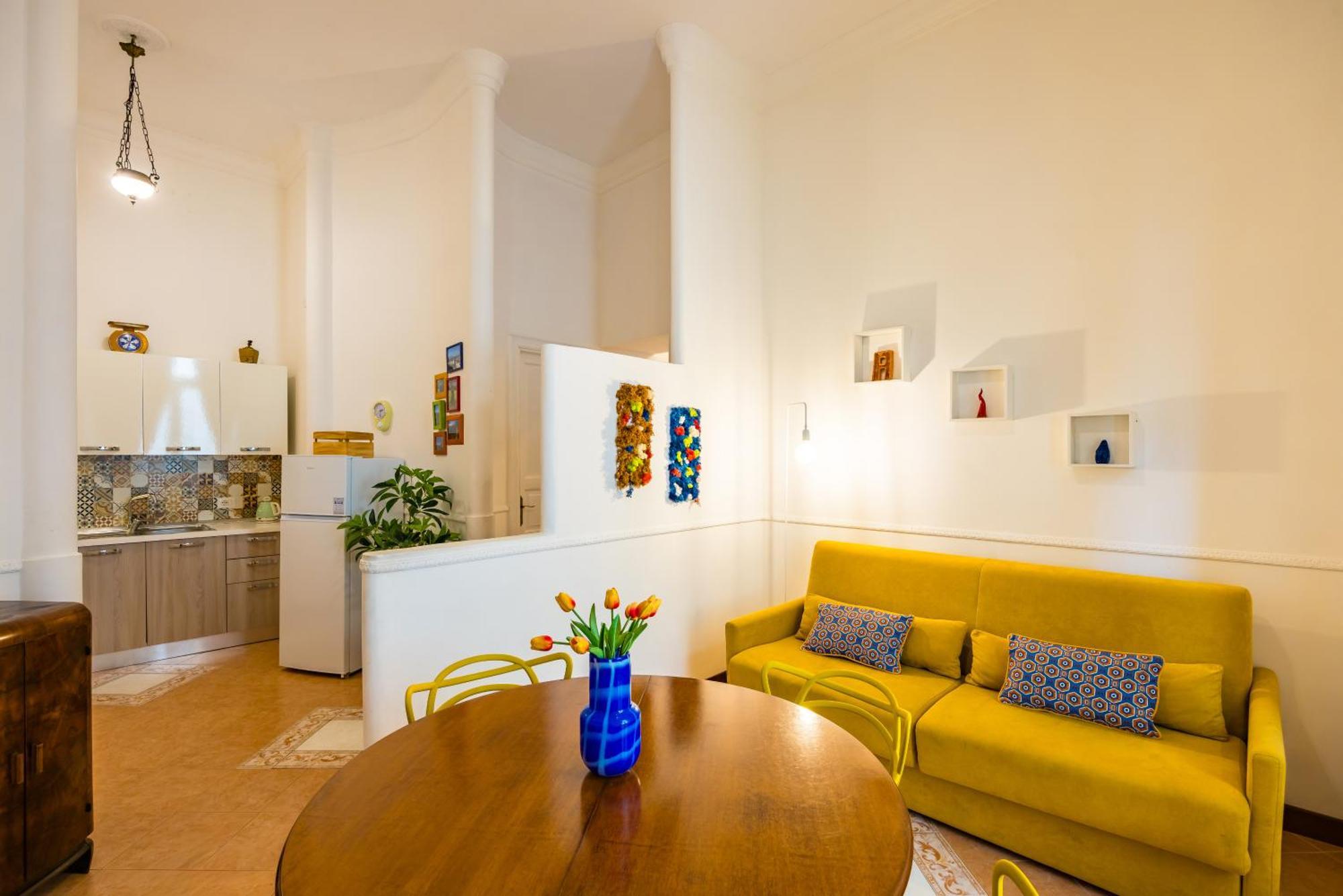 La Casa Di Famiglia By Napoliapartments Appartamento